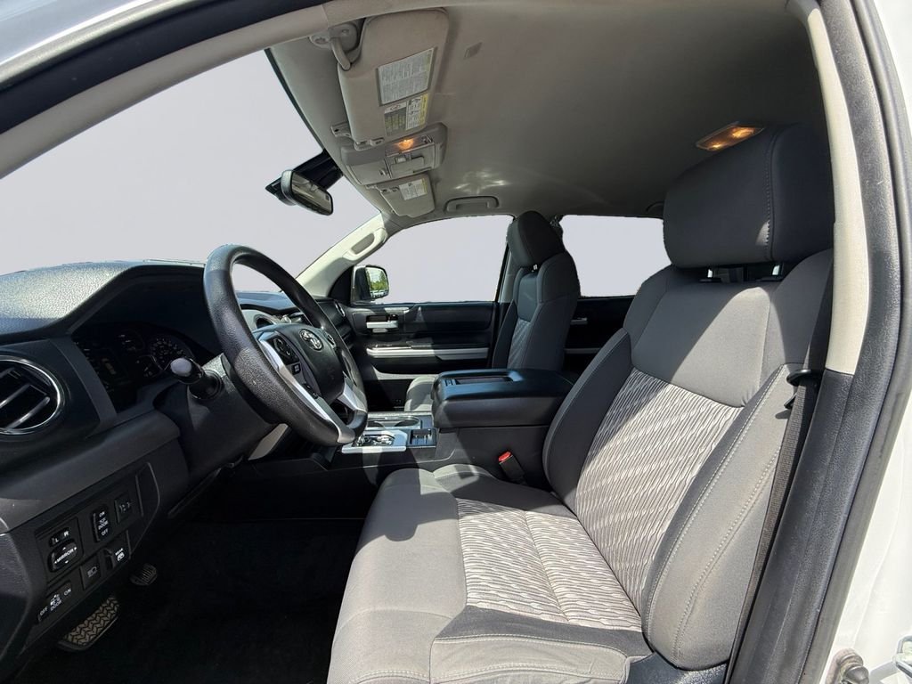 Used 2021 White Toyota SR5 image 11