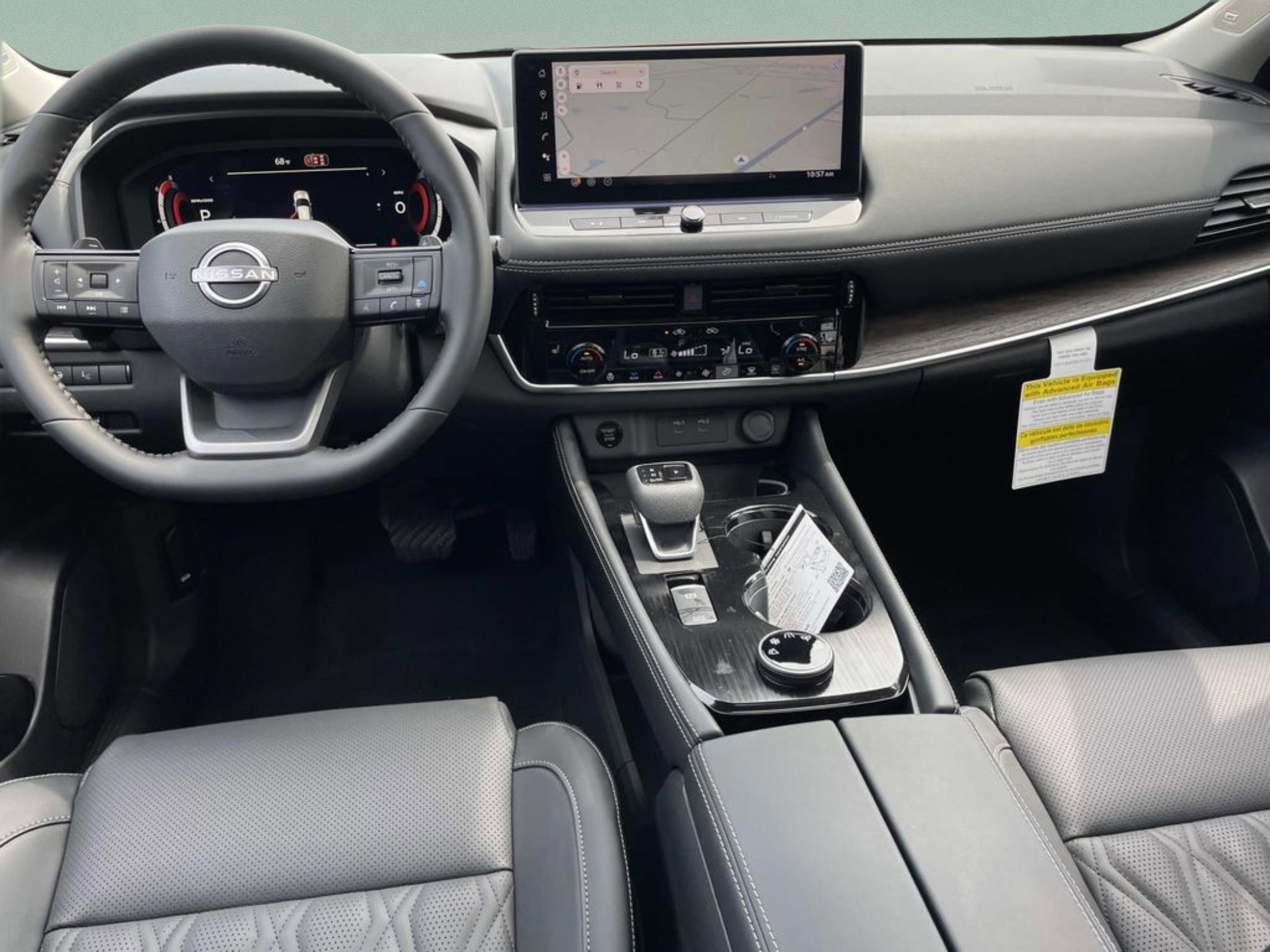 New 2026 Champagne Silver Metallic / Super Black Two-tone Nissan Platinum image 9