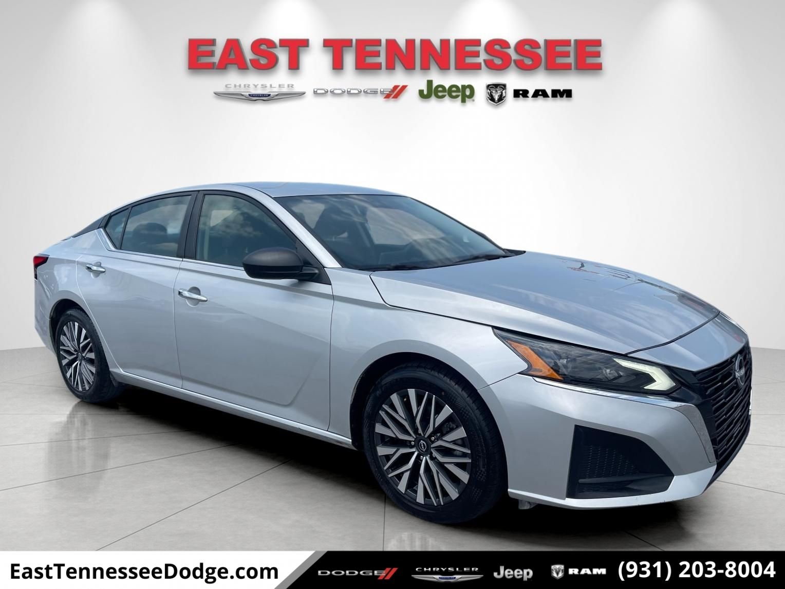 Used 2024 Silver Nissan 2.5 SV image 1