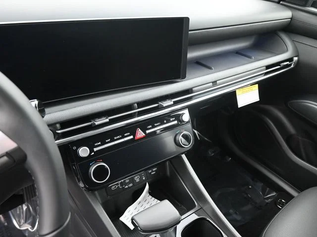 Used 2026 Silver Hyundai SEL Premium image 21