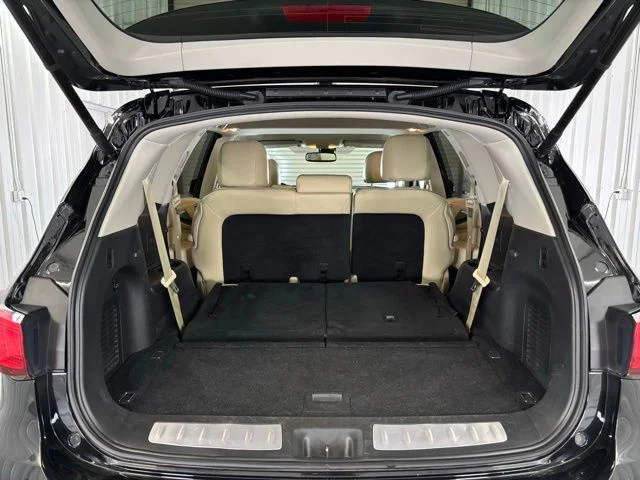 Used 2018 Black Obsidian INFINITI Base image 13