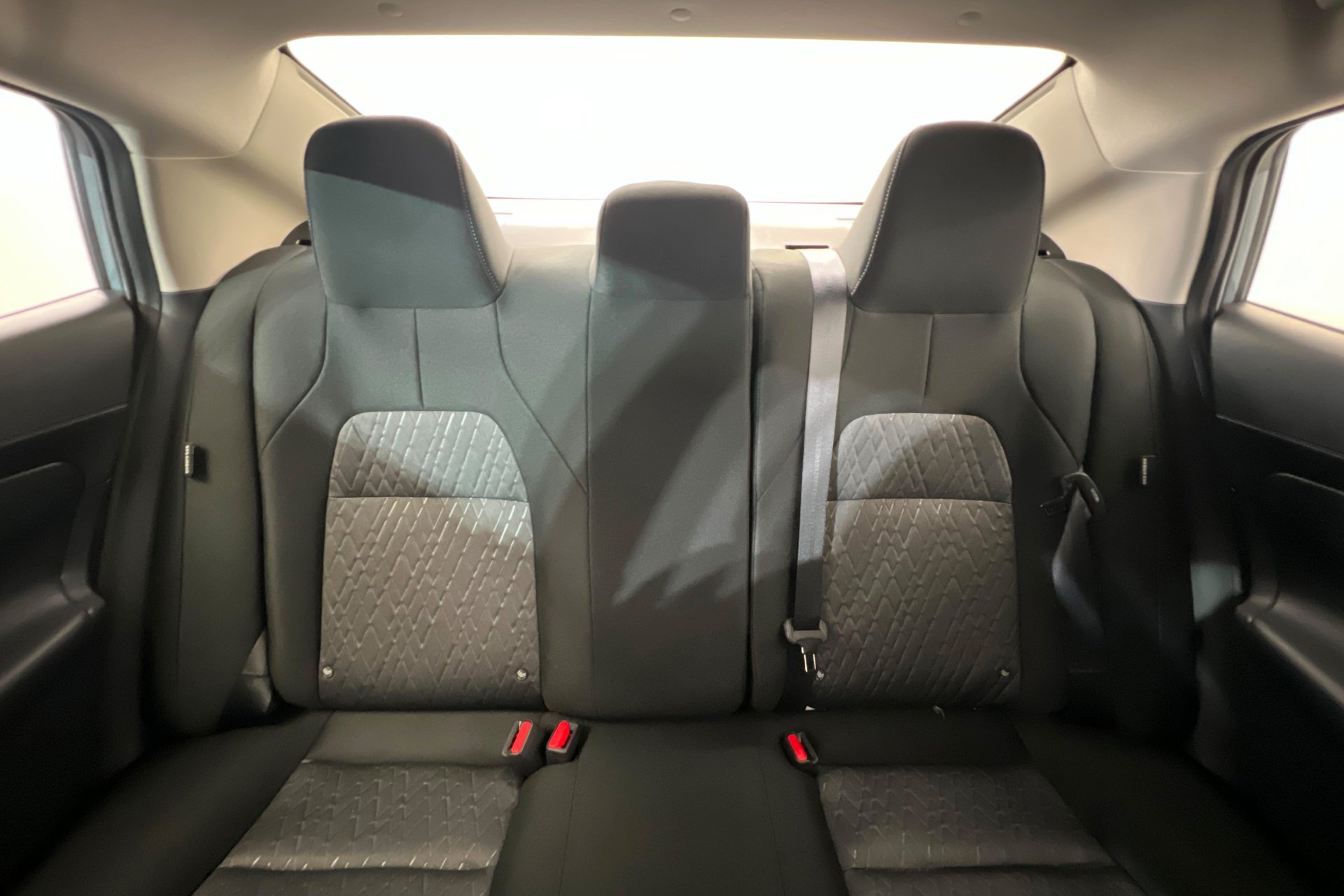 New 2027 Atlantic Gray Metallic Nissan SV image 25