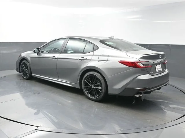 Used 2026  Toyota SE image 5