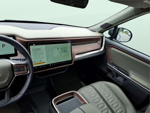 Used 2023 Green Rivian Adventure image 18