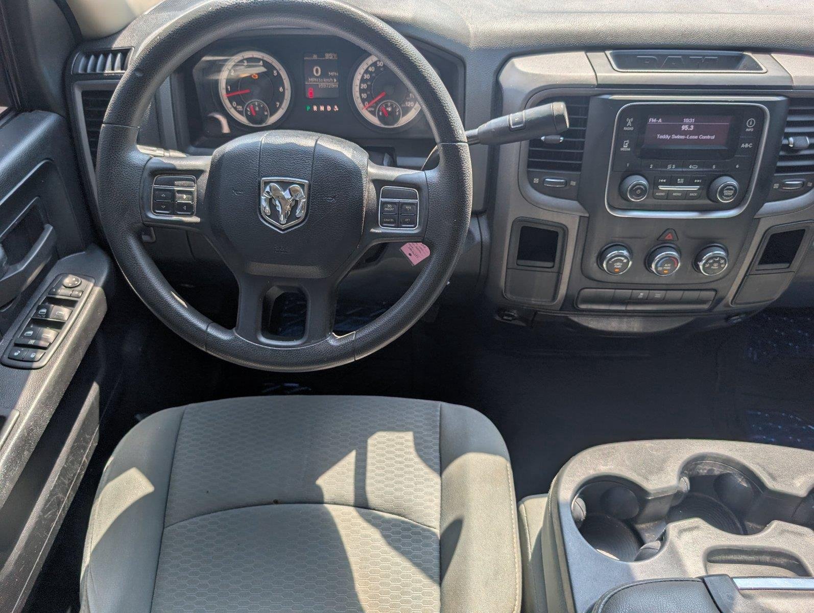 Used 2013 Bright Silver Metallic Ram Express image 27