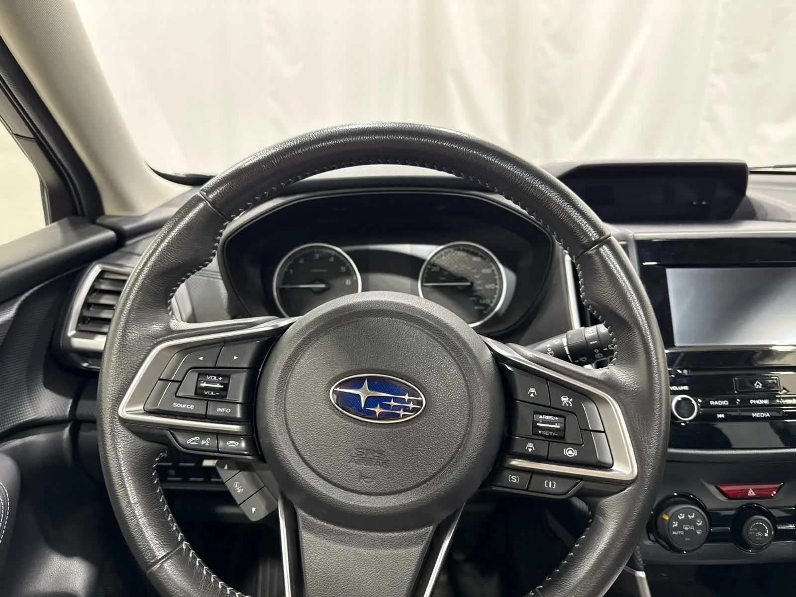 Used 2023  Subaru Premium image 16
