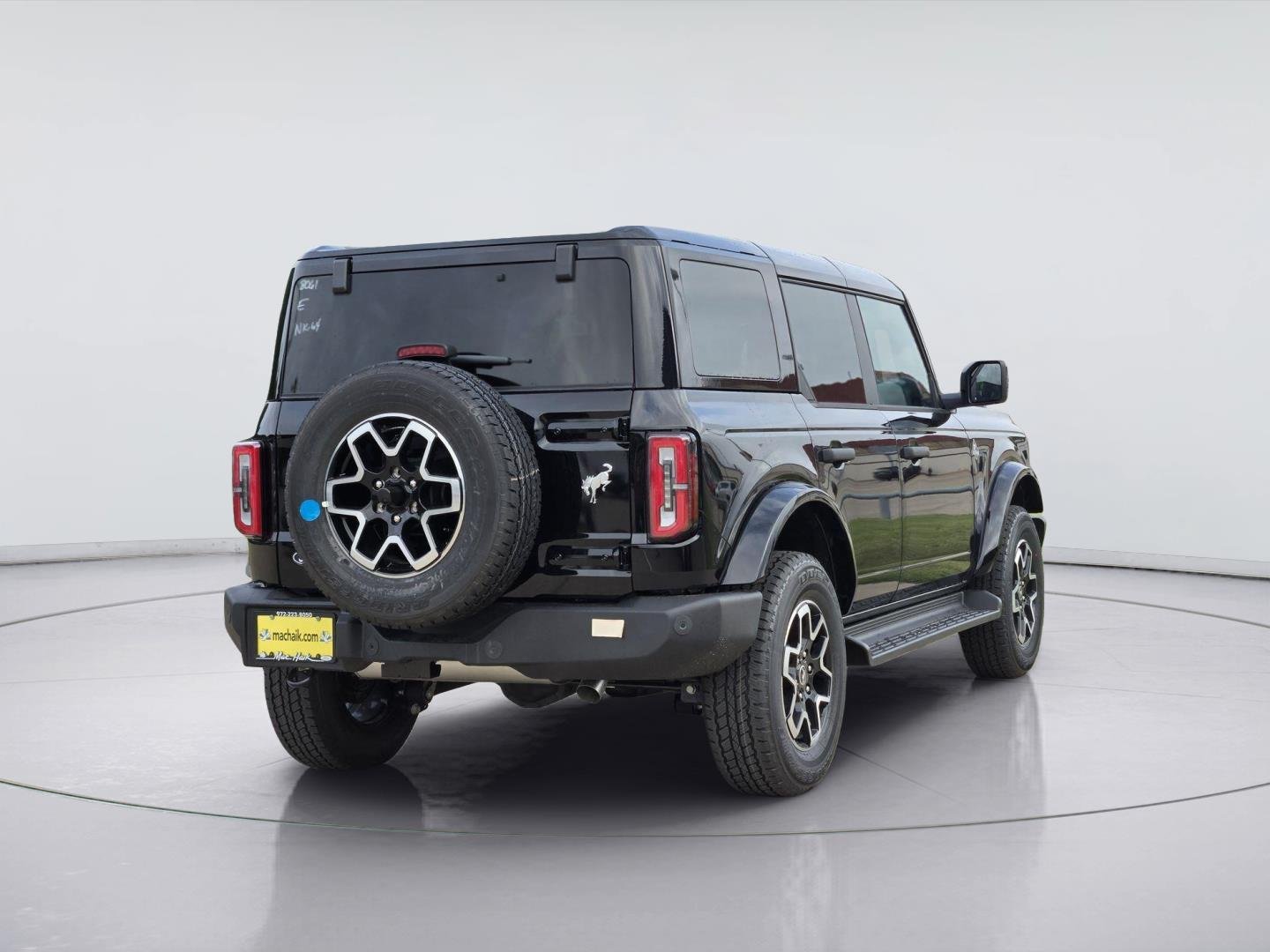 New 2026 Shadow Black Ford Outer Banks® image 4