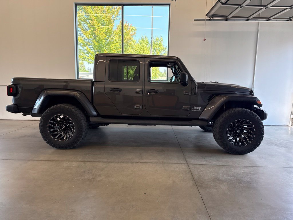 2021 Jeep Gladiator