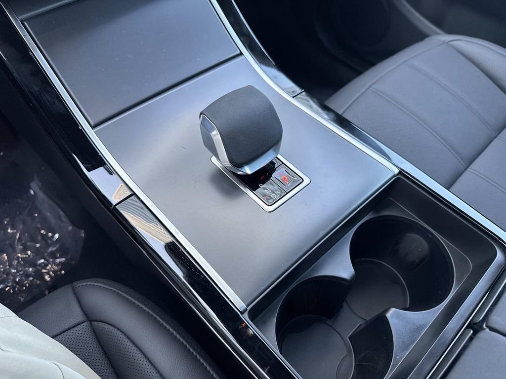 New 2026 Santorini Black Land Rover S image 27