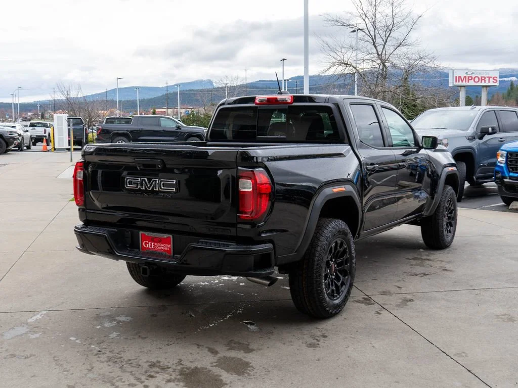 New 2026 Onyx Black GMC Elevation image 7