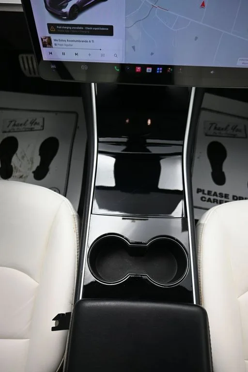 Used 2020  Tesla Performance image 18