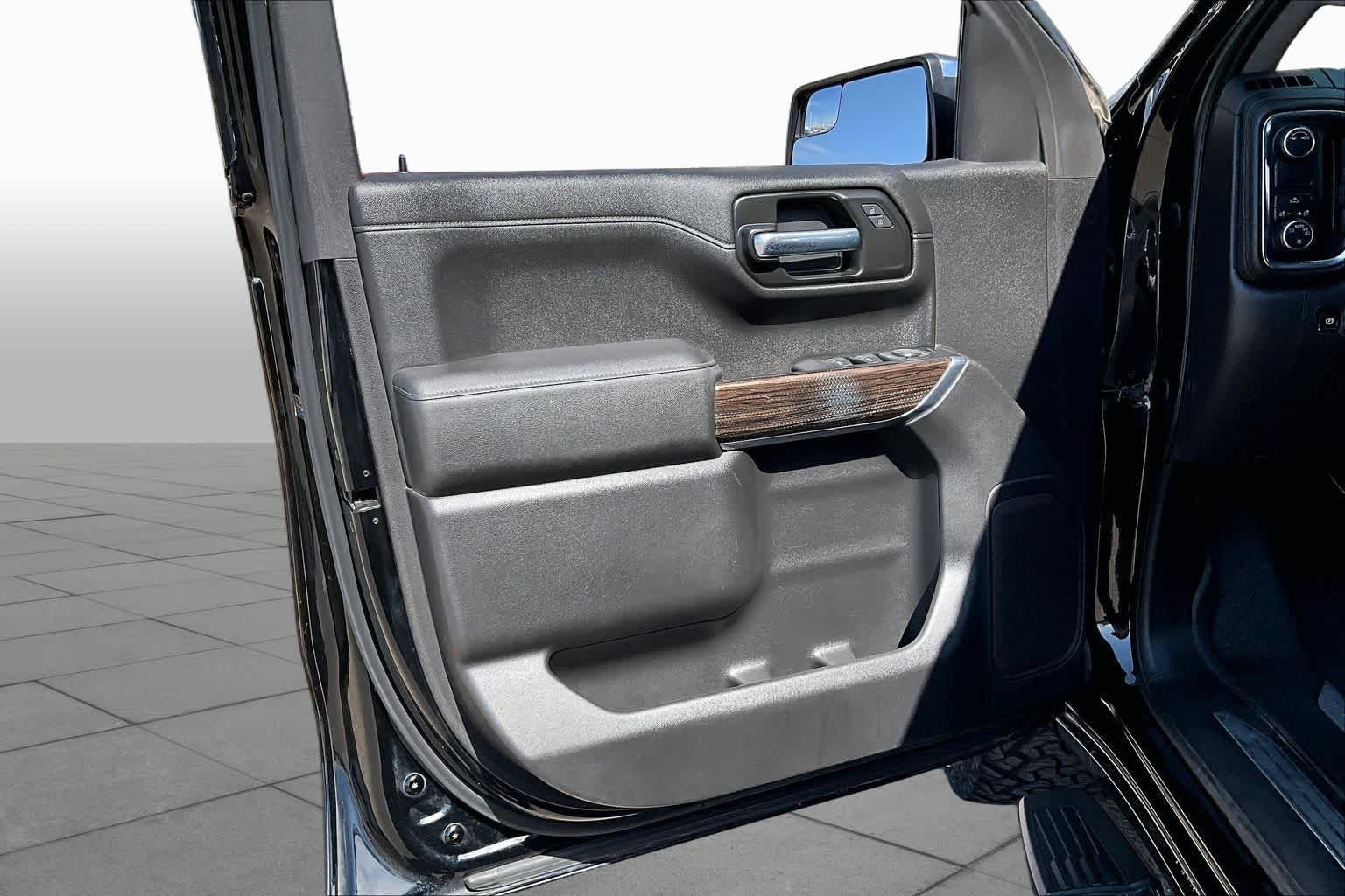 Used 2020 Black Chevrolet LT image 21