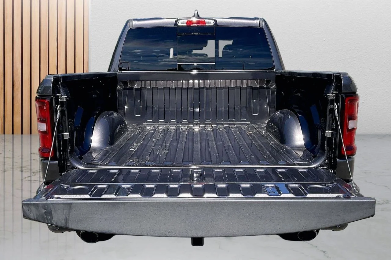 New 2026 Granite Crystal Metallic Clear-Coat Exterior Paint RAM Warlock image 19