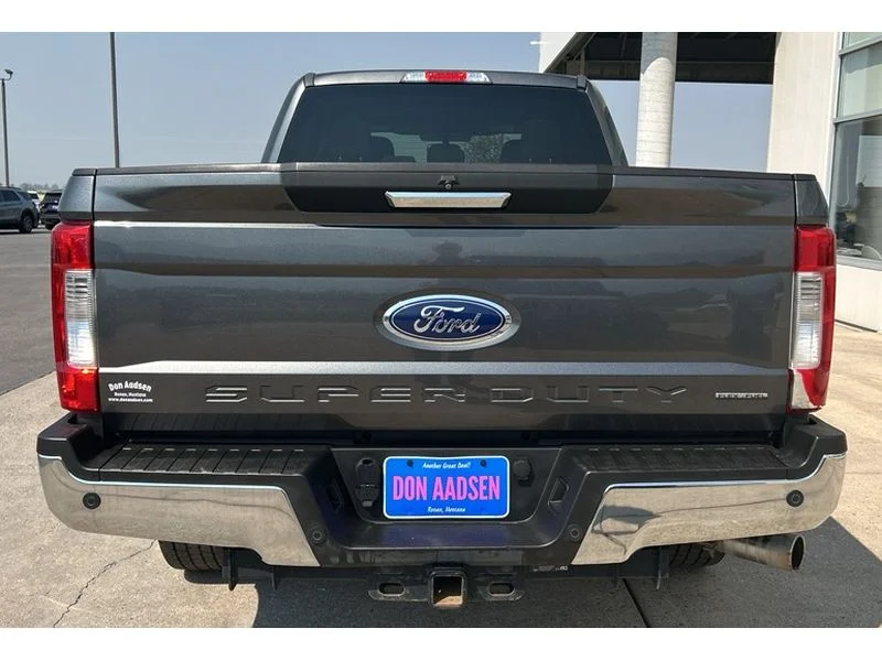 Used 2017 Magnetic Metallic Ford XLT image 23