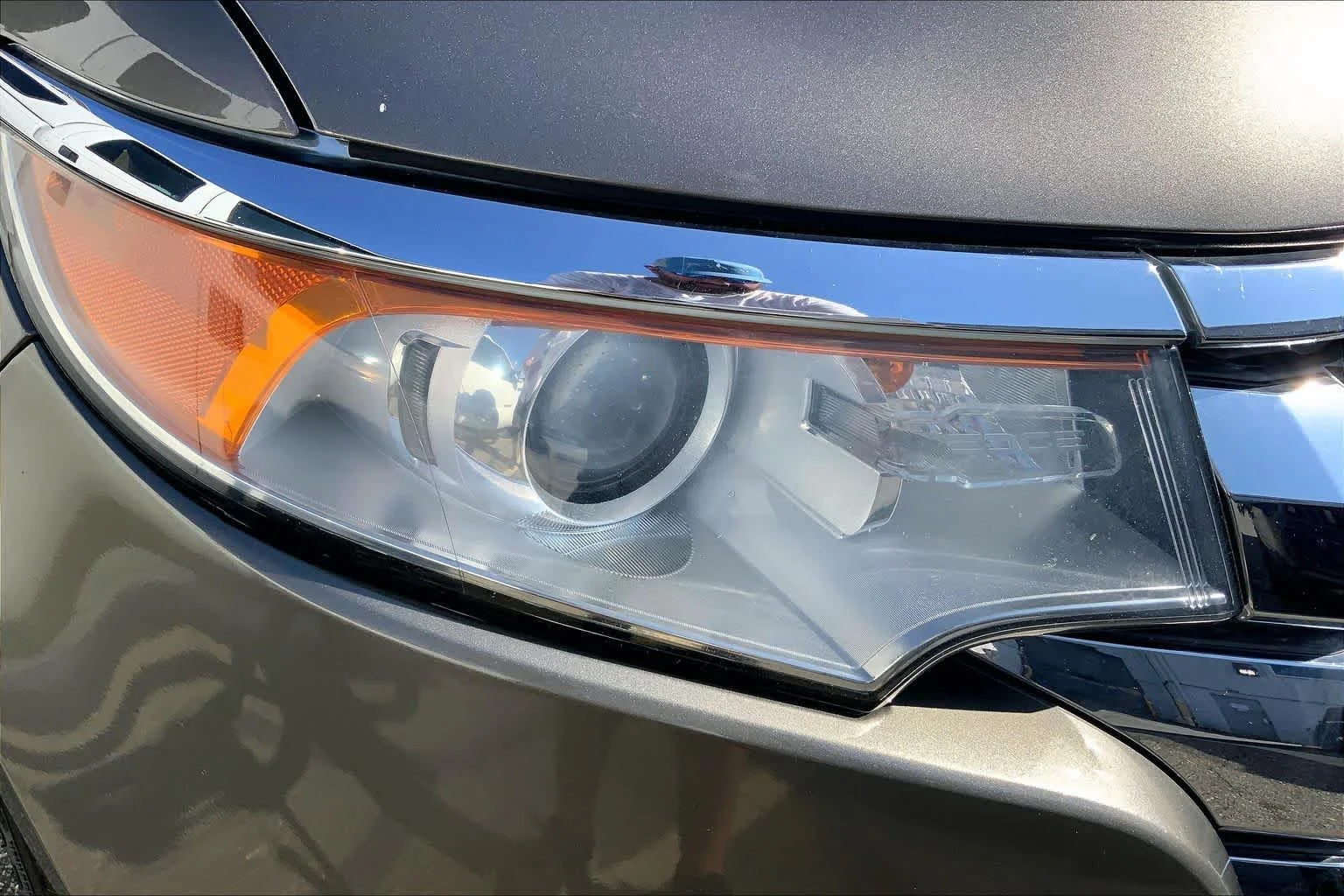 Used 2013 Mineral Gray Metallic Ford SEL image 26