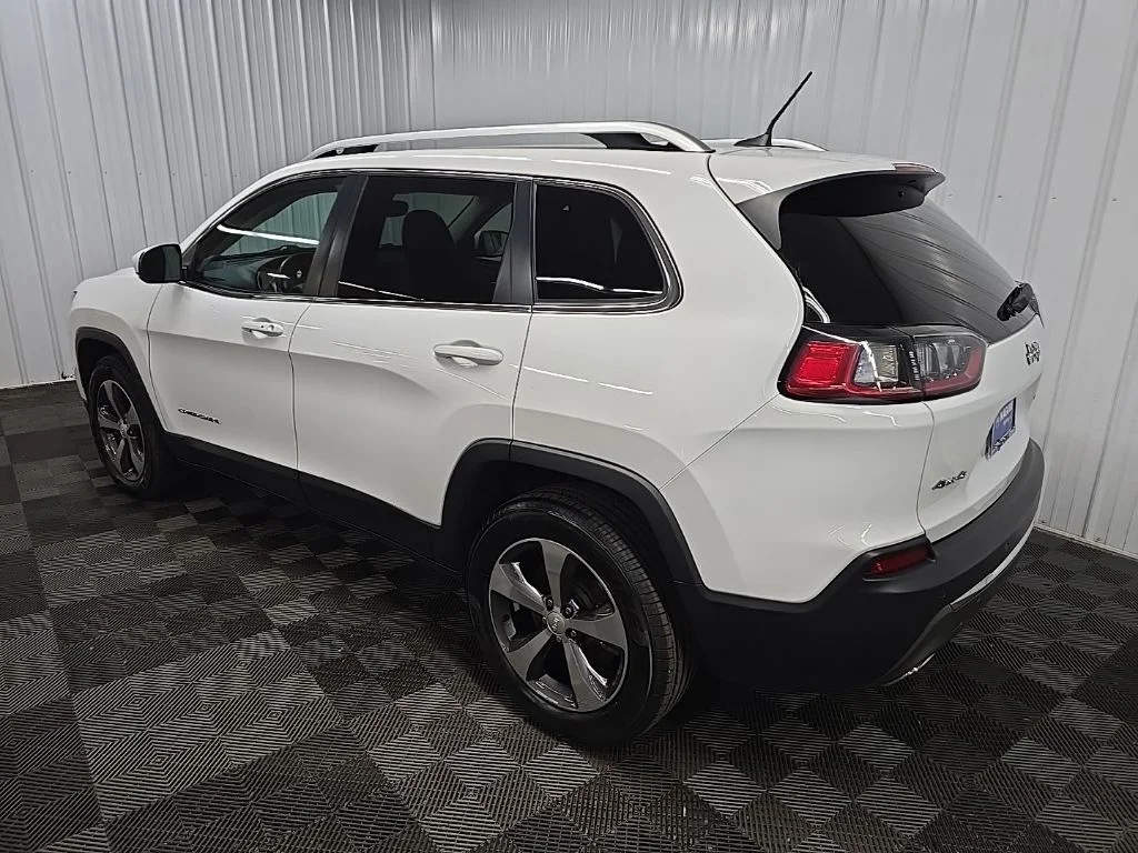 Used 2020 White Jeep Limited image 9