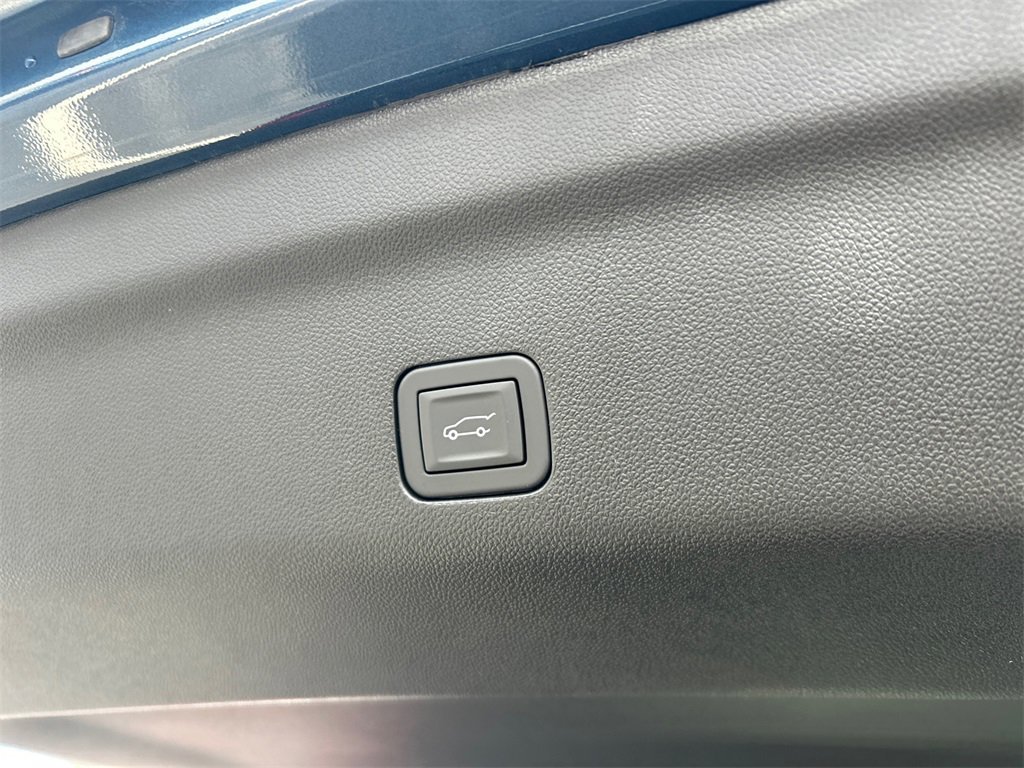 2026 GMC YUKON XL - Image 35