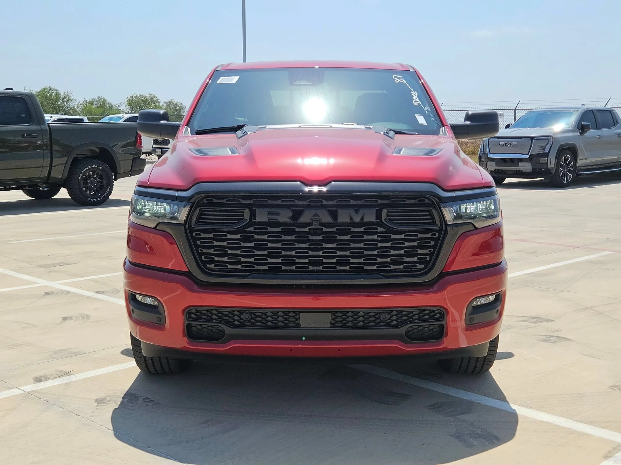 New 2026 Molten Red Pearlcoat RAM Express image 8