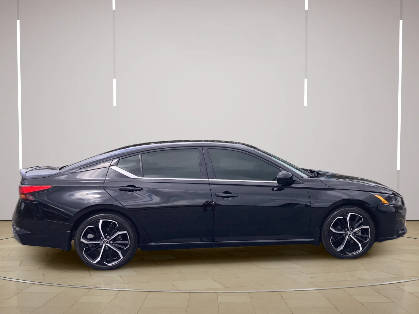 Certified Used 2024 Super Black Nissan 2.5 SR image 9