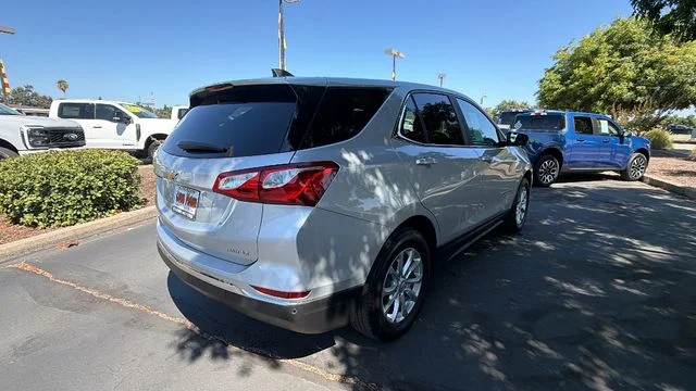 Used 2021 Silver Ice Metallic Chevrolet LT image 4