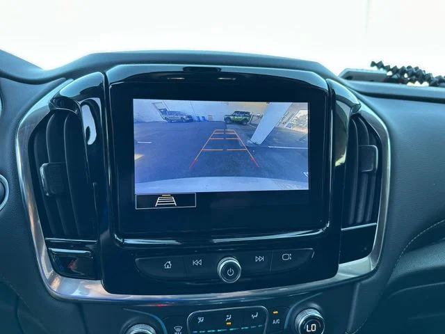 Used 2021 Silver Chevrolet LT image 18