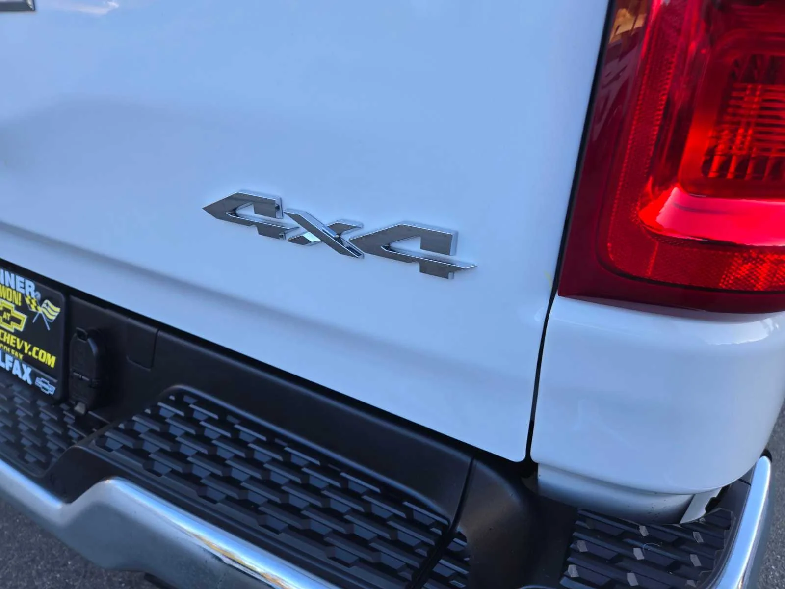 Used 2025  Ram Big Horn image 28