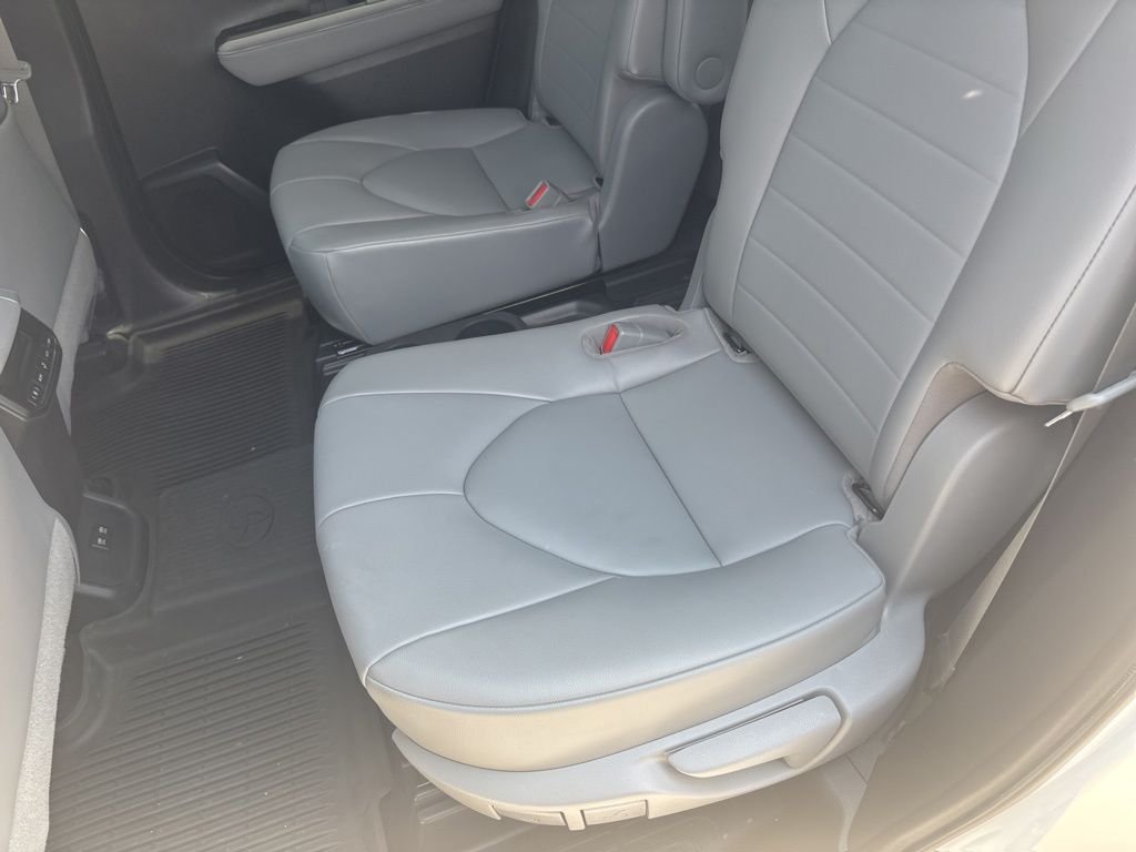 Used 2021 Blizzard Pearl Toyota XLE image 38