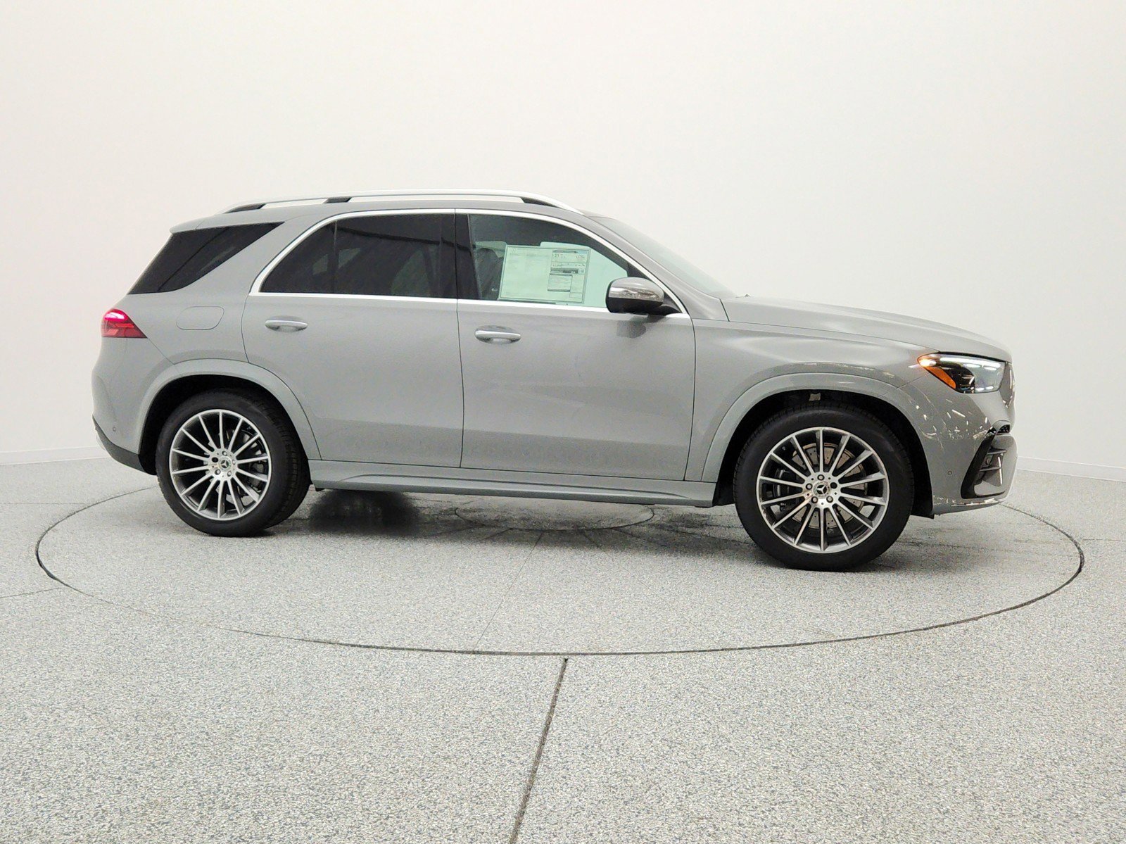 New 2026 MANUFAKTUR Alpine Grey Mercedes-Benz GLE 450 4MATIC® SUV image 33