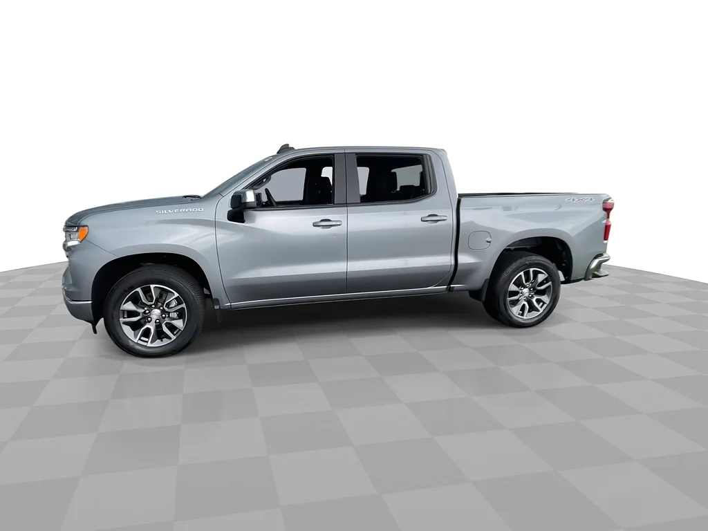 Used 2023 Sterling Gray Metallic Chevrolet LT image 6