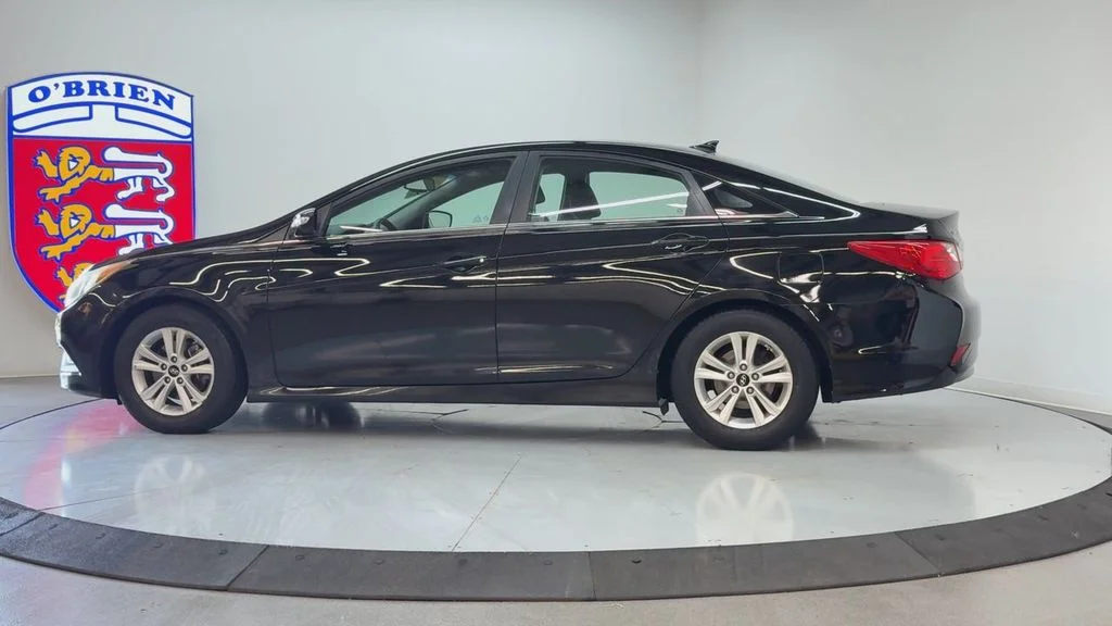 Used 2014 Phantom Black Metallic Hyundai GLS image 7