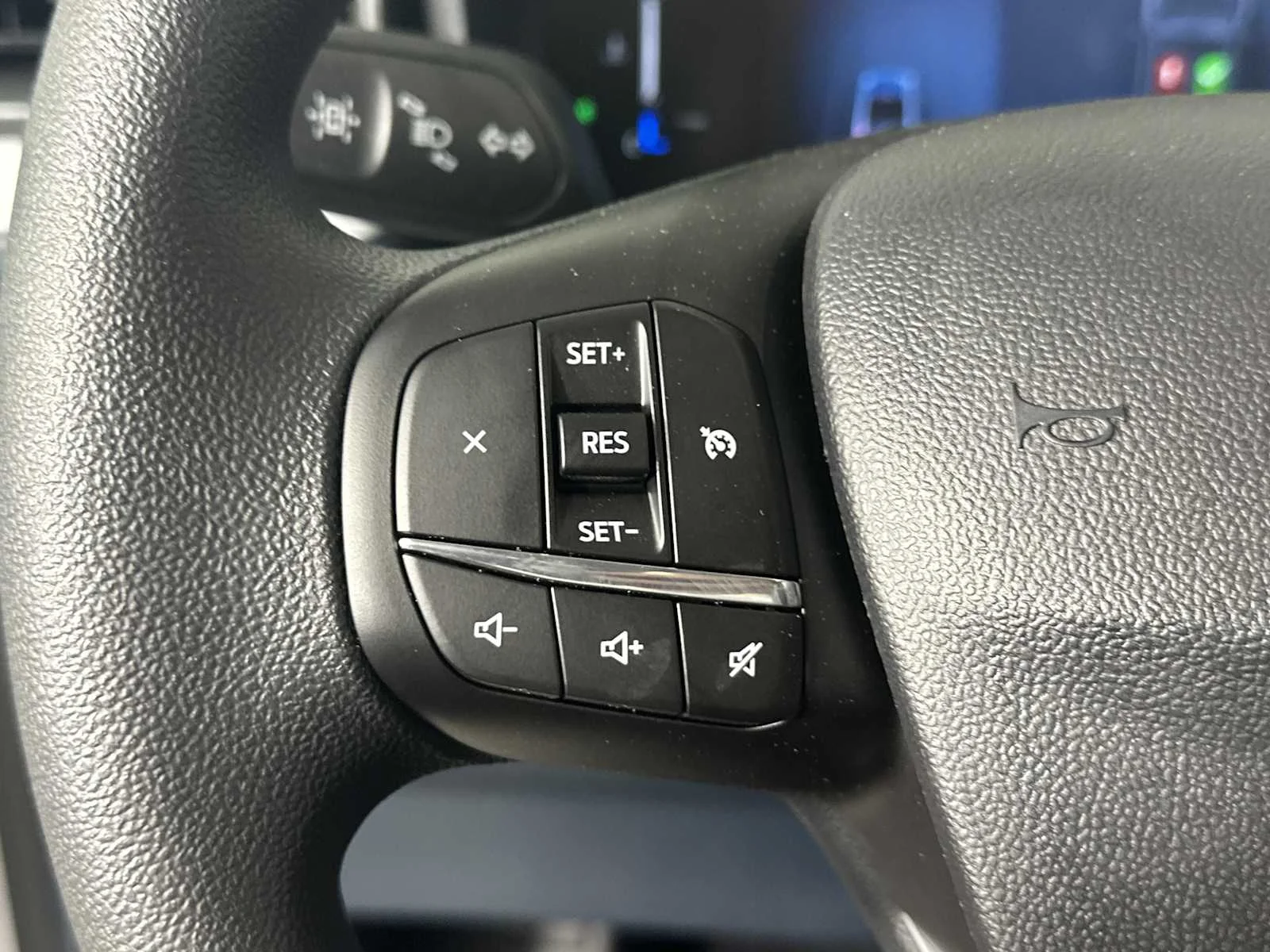 New 2026 Oxford White Ford XLT image 29