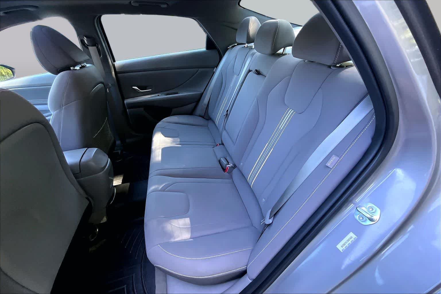 Used 2025 Fluid Metal Hyundai SEL Convenience image 20