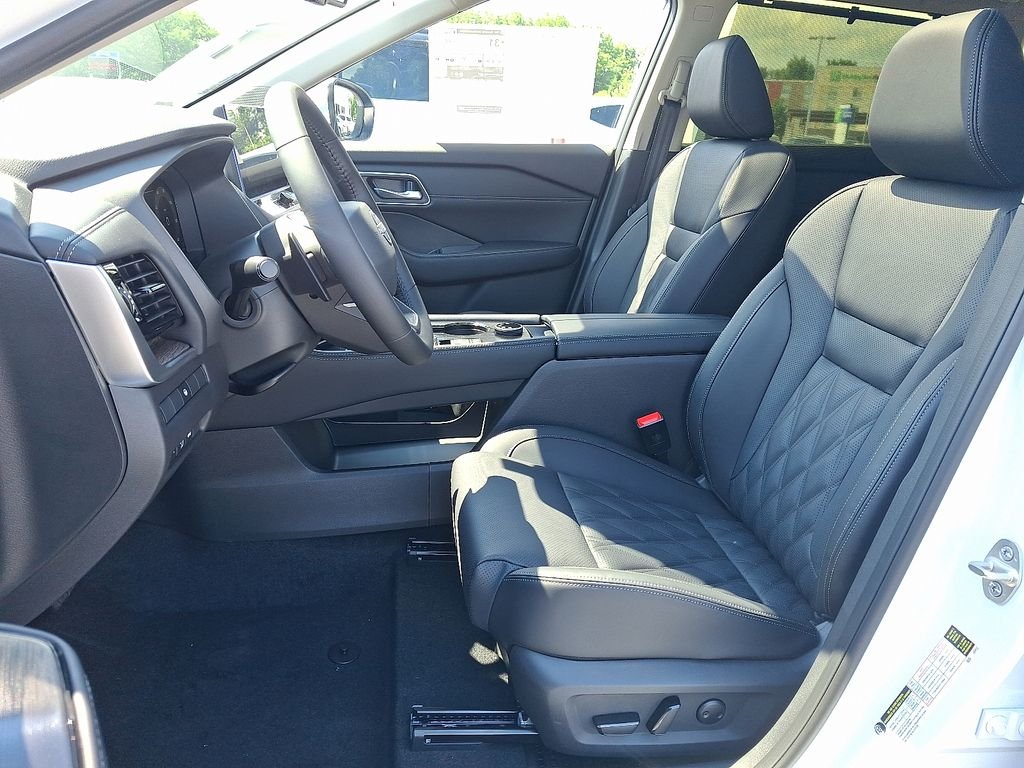 2026 Nissan Rogue — photo 9