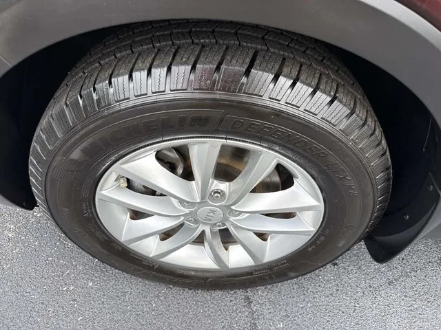 Used 2018 Purple Kia LX image 11