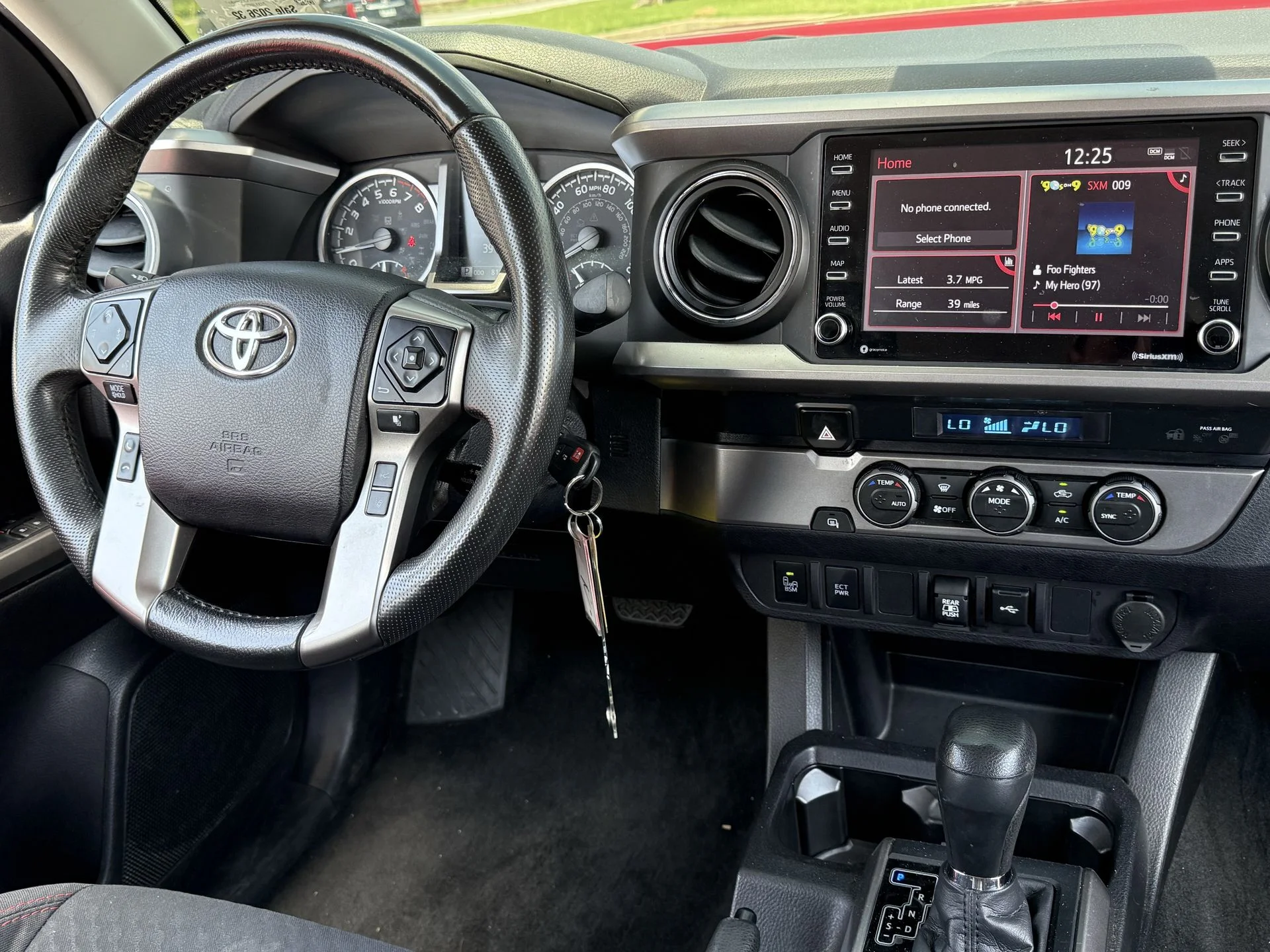 Used 2022 Barcelona Red Metallic Toyota SR5 image 3