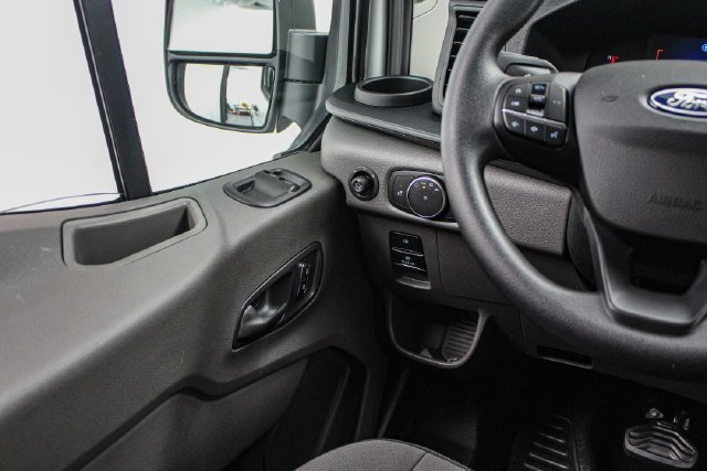 New 2027 Oxford White Ford Cargo Van image 18