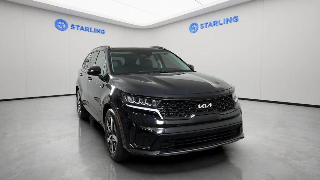 Used 2023 Black Kia S image 14