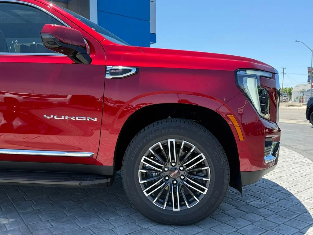 New 2026 Volcanic Red Tintcoat GMC Elevation image 6