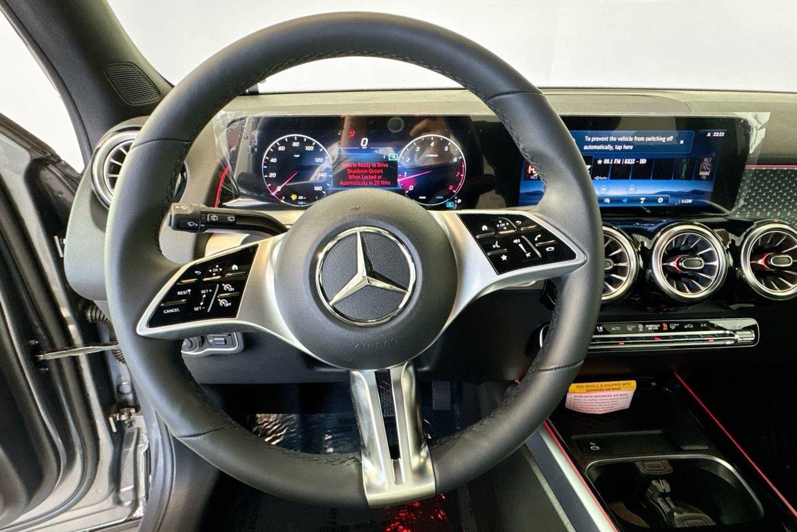 New 2026 Mountain Grey Metallic Mercedes-Benz GLB 250 image 11