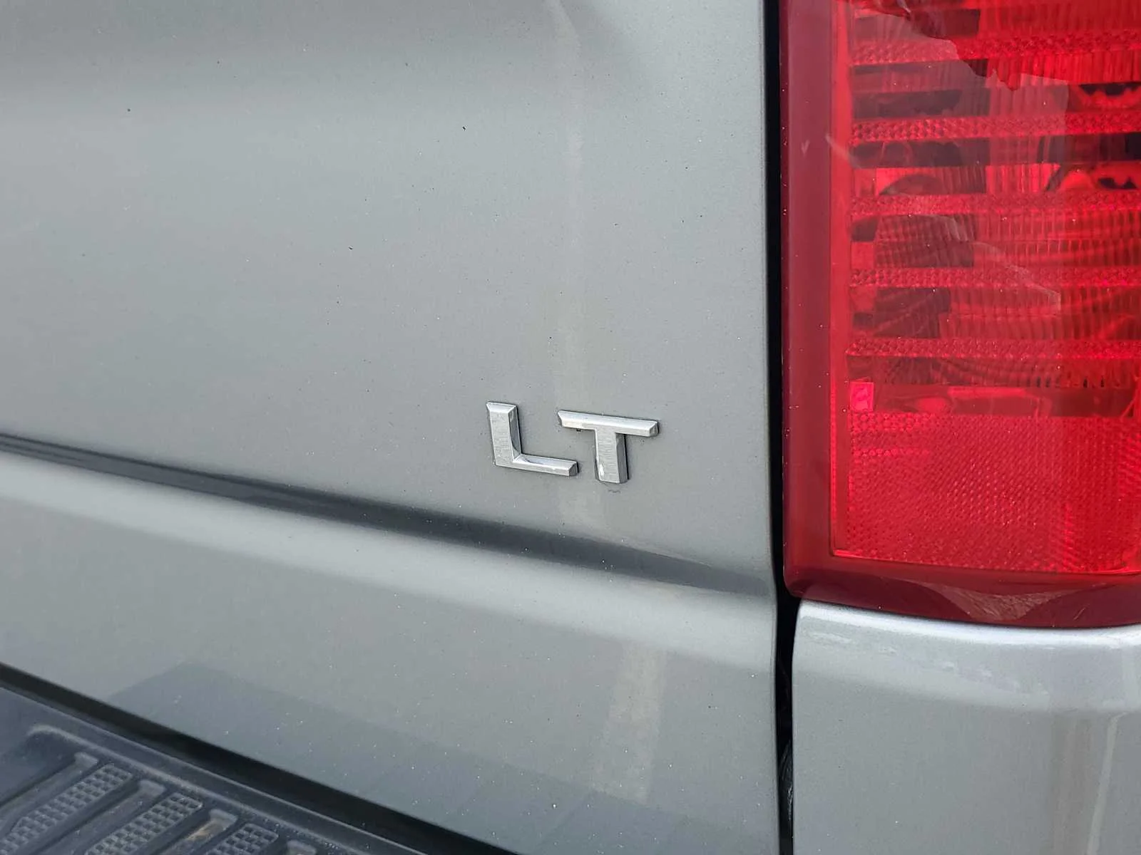 Used 2024 Sterling Gray Metallic Chevrolet LT image 8