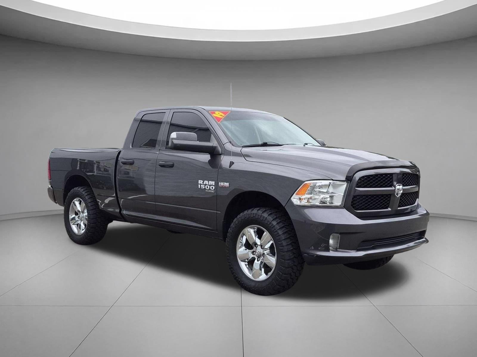 Used 2019 Granite Crystal Metallic Clearcoat Ram Express image 7
