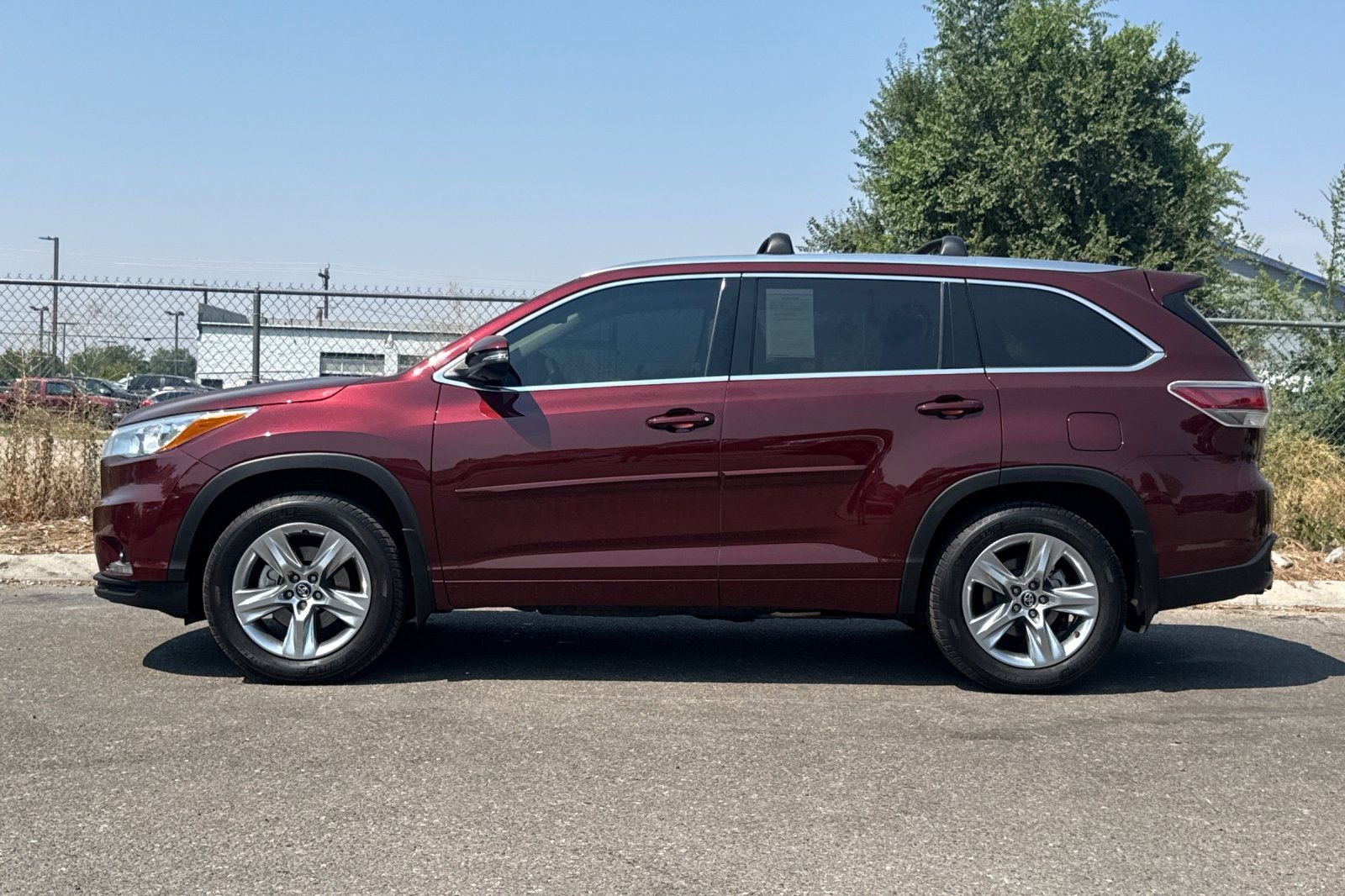 Used 2016 Red Toyota Limited image 7