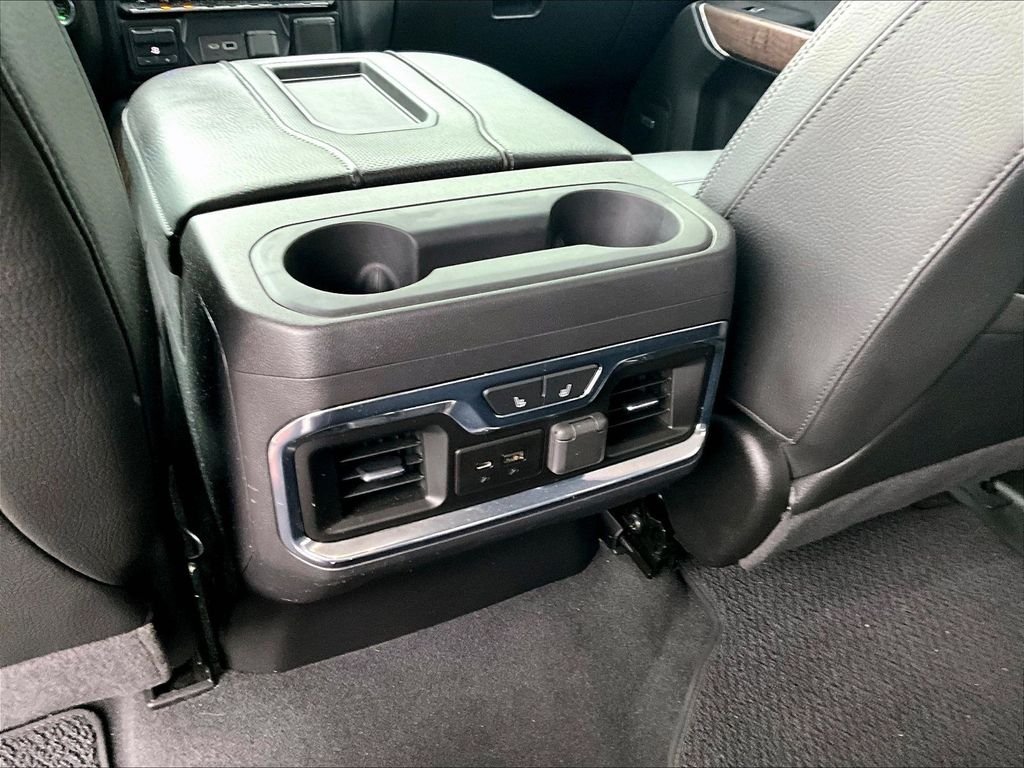 Used 2020 White Frost Tricoat GMC Denali image 27