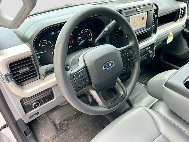 New 2026 Oxford White Ford XL image 6