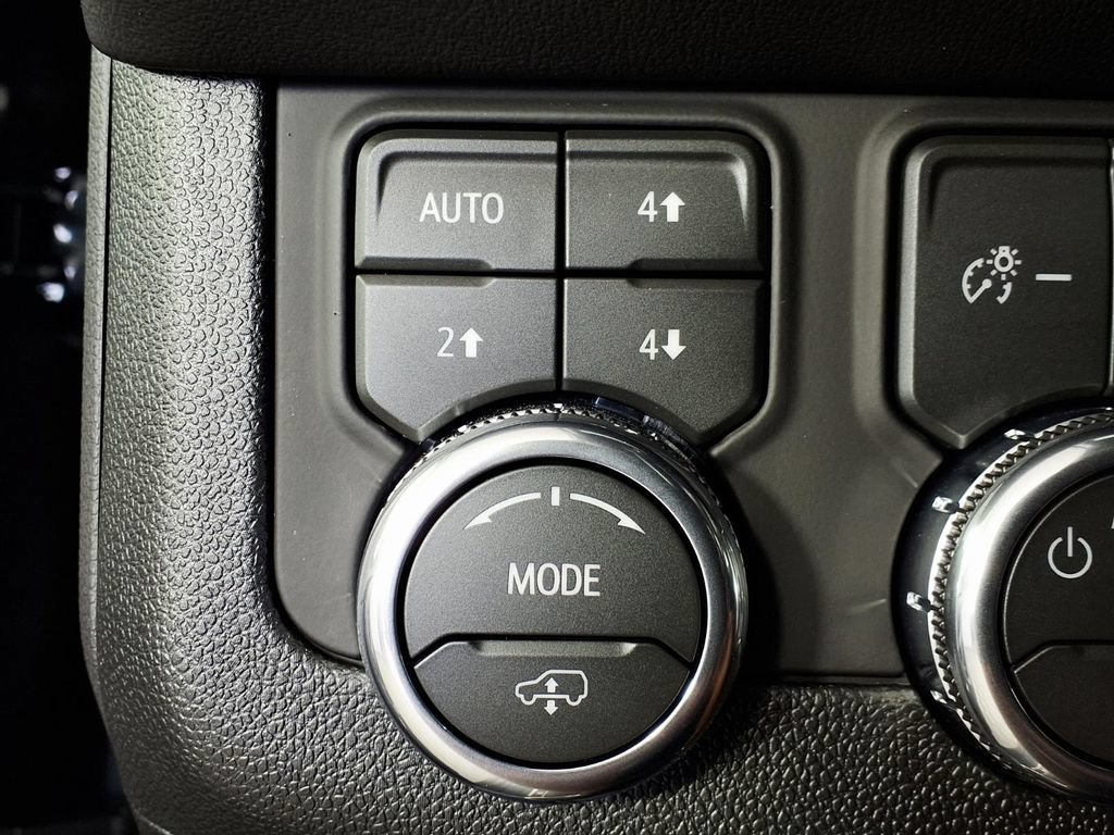 Used 2026 Midnight Pine GMC AT4 image 15