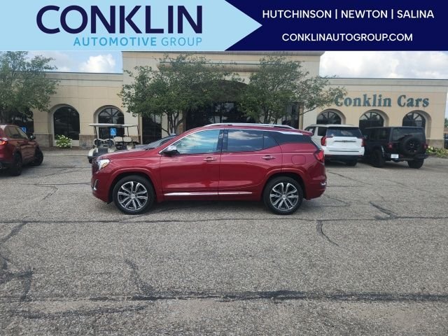 Used 2020 Quartz GMC Denali image 1
