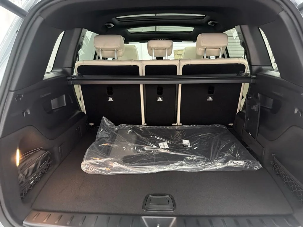 New 2026 Silver Mercedes-Benz GLB 250 image 22