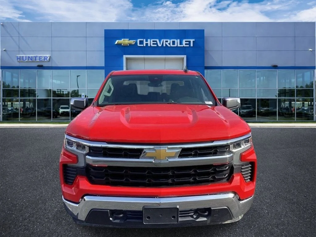 Used 2025 Red Hot Chevrolet LT image 4