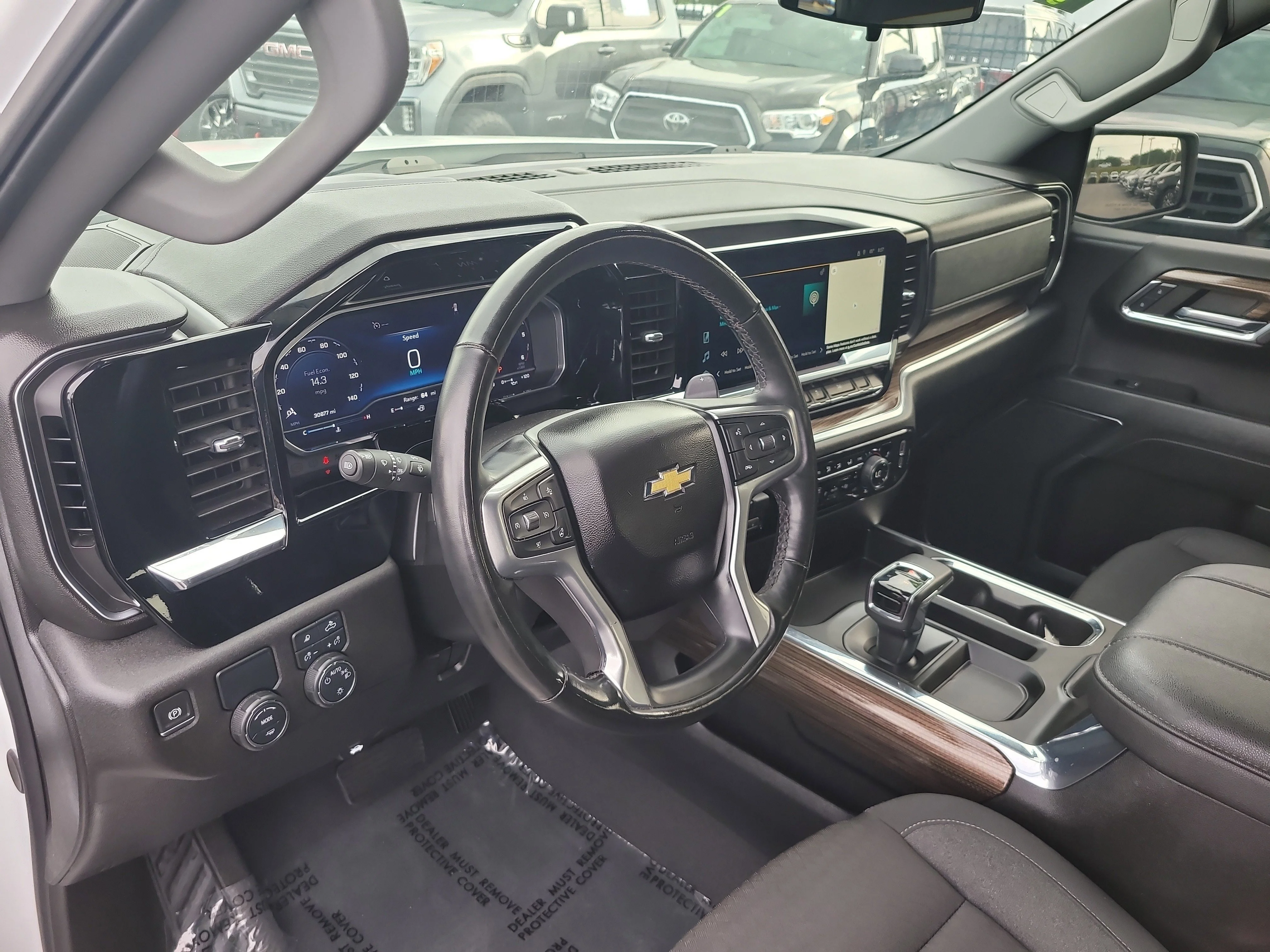 Used 2024 Summit White Chevrolet LT image 20