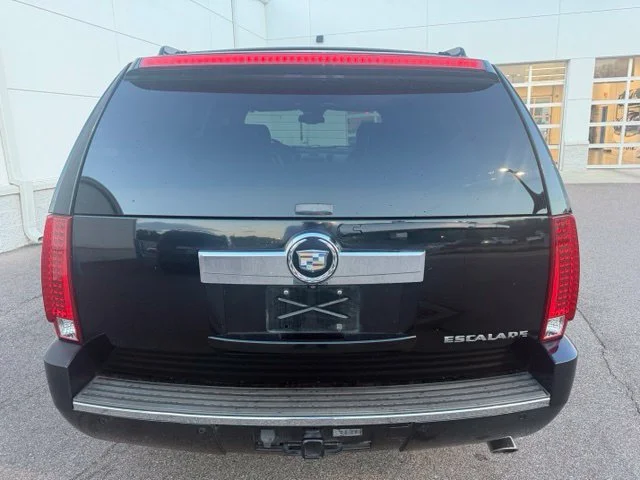 Used 2008 Black Cadillac Base image 4